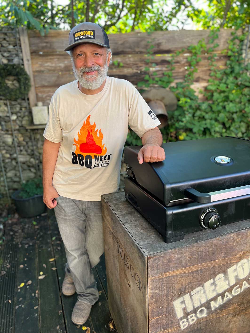 FIRE&FOOD BBQ WEEK T-Shirt beige Baumwolle Gr. L
