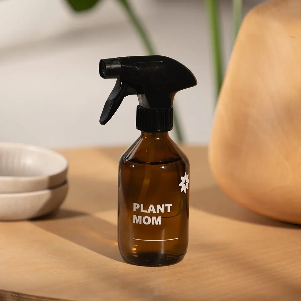 FARBIO Plant Mom Sprühflasche Glas 250 ml Braunglas