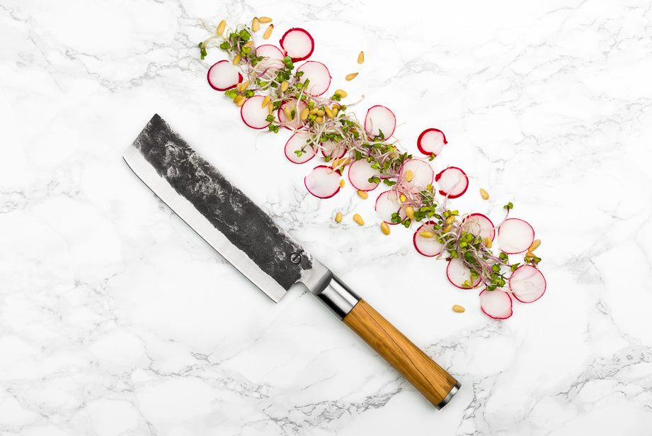 Forged Olive Hackbeil 17,5 cm Olivenholz