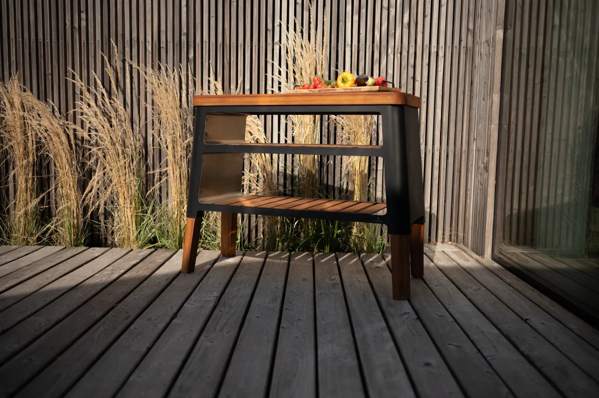 MASURIA nexo Kommode Black Outdoorschrank Holz Stahl