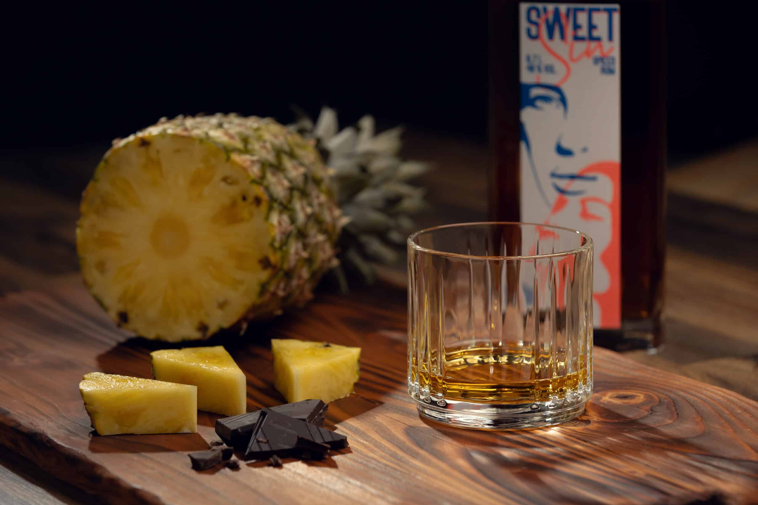 Sweet Sin Spiced Rum 0,7l Ananas Schokolade 40% Vol Flasche