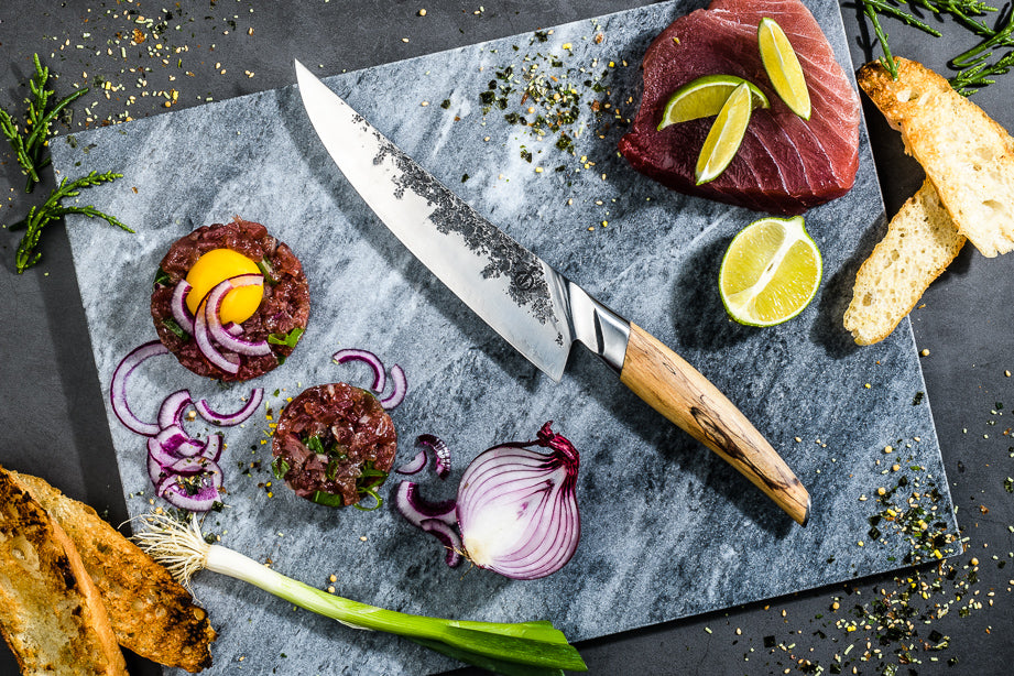 Katai Forged Kochmesser 20,5 cm VG10 Wurzelholz Grillen